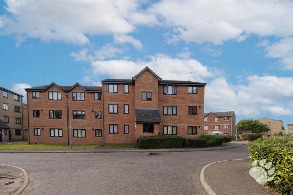 Main image of property: Waterville Drive, Vange, SS16