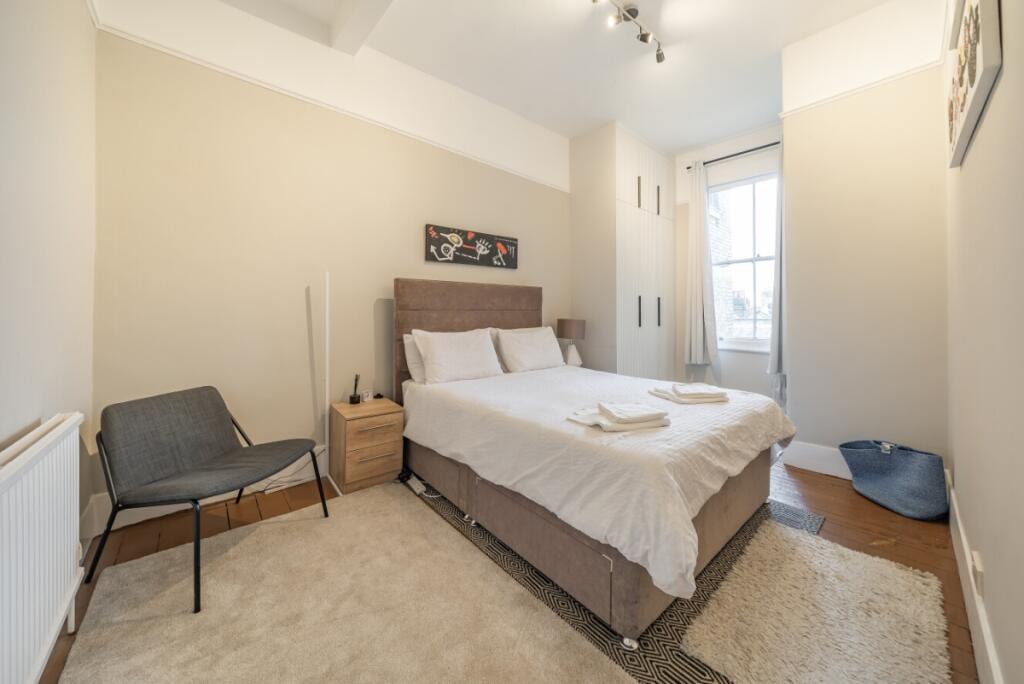 Apartment in London - View 4