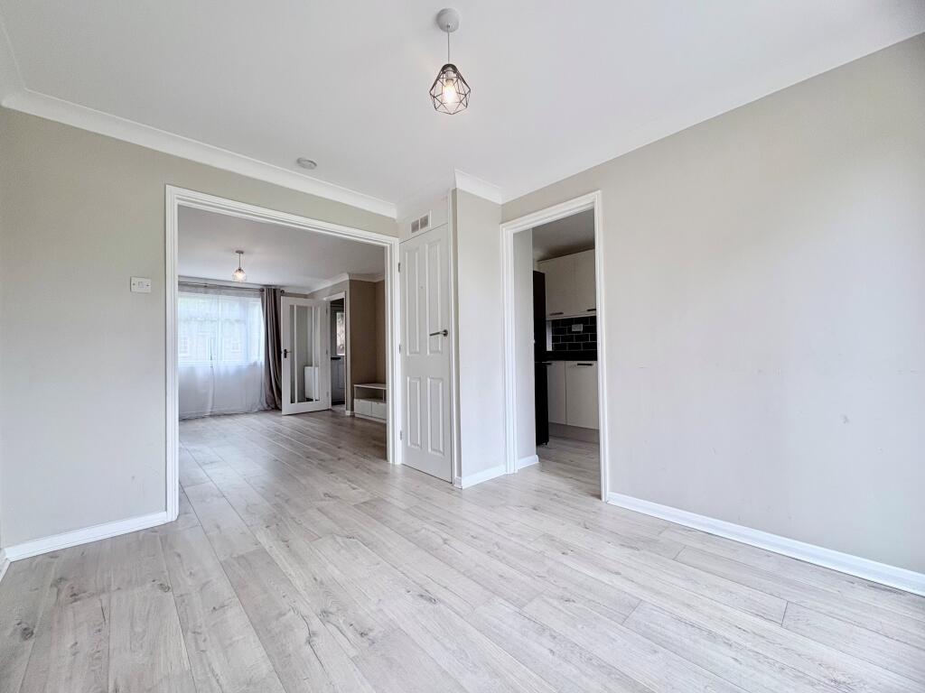House in Enfield - More