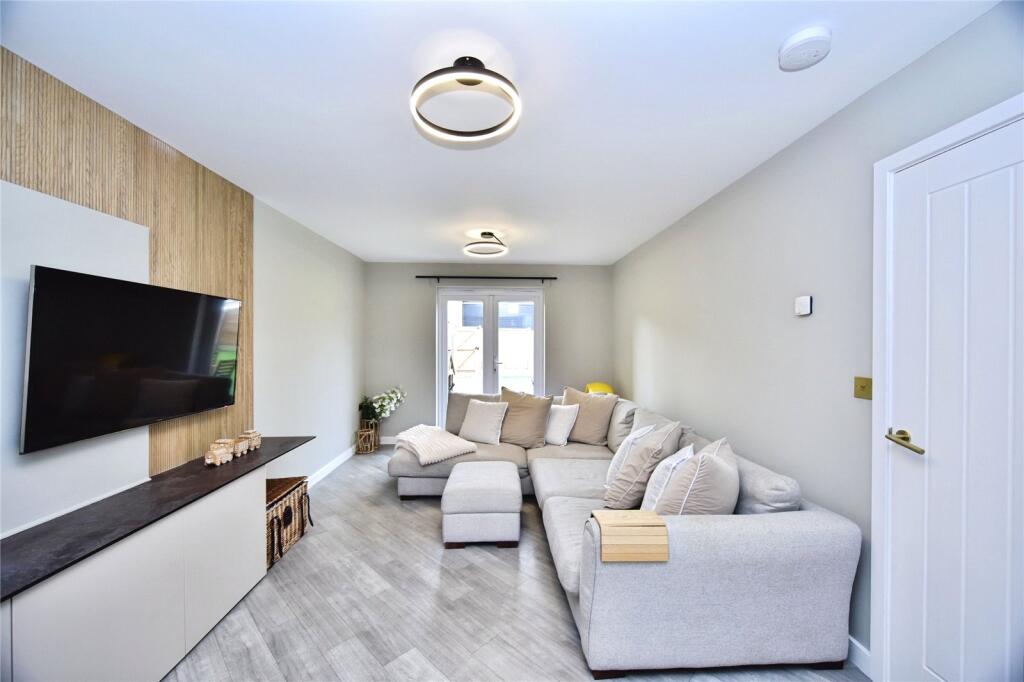 Main image of property: Primrose Avenue, Sittingbourne, Kent, ME10