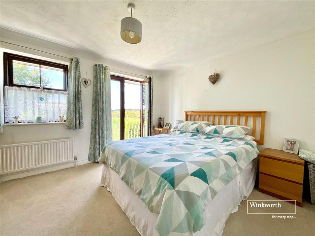 House in Bournemouth, Burton and Winkton - More