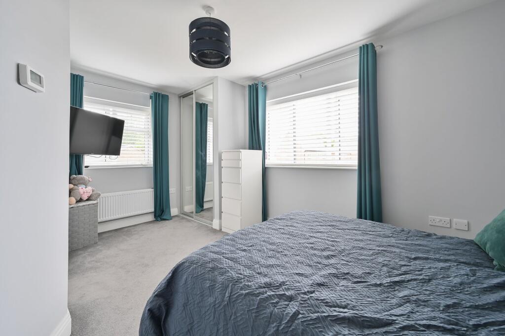 House in Watford - View 5