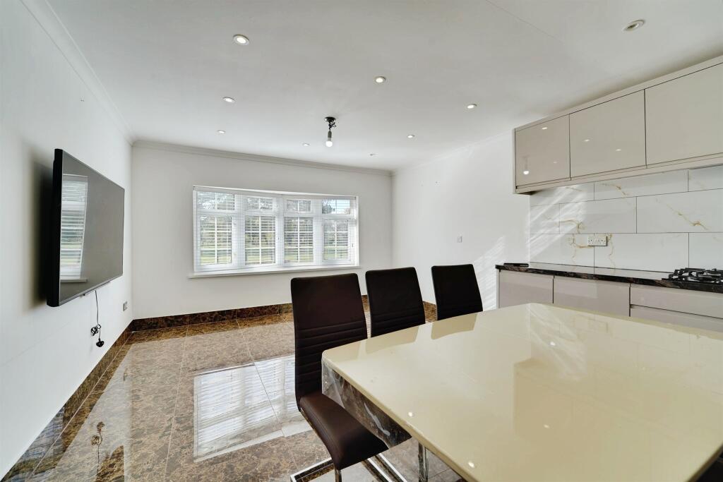 House in Milton Keynes - View 5