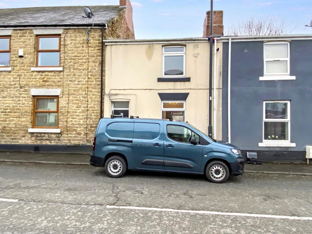 Main image of property: Four Lane Ends, Hetton-le-Hole, Houghton Le Spring, Tyne and Wear, DH5 0AA