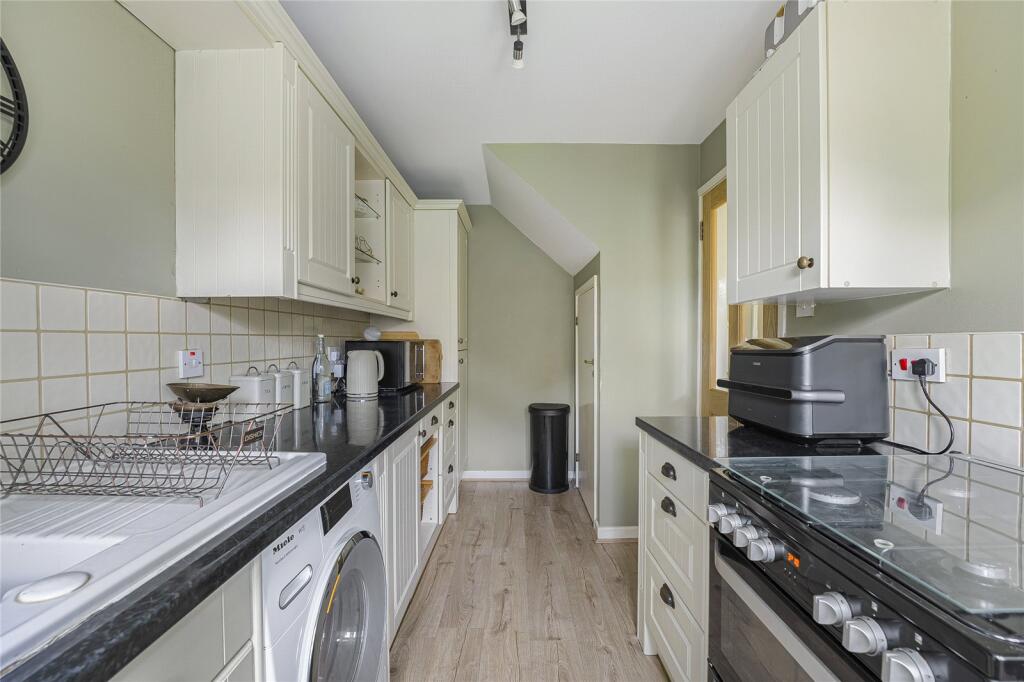 House in Dartford, Stone - View 5