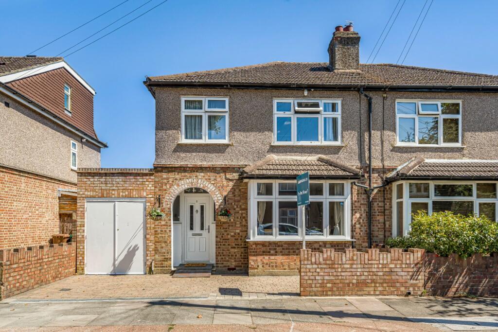 House in Spelthorne, Surrey - View 2