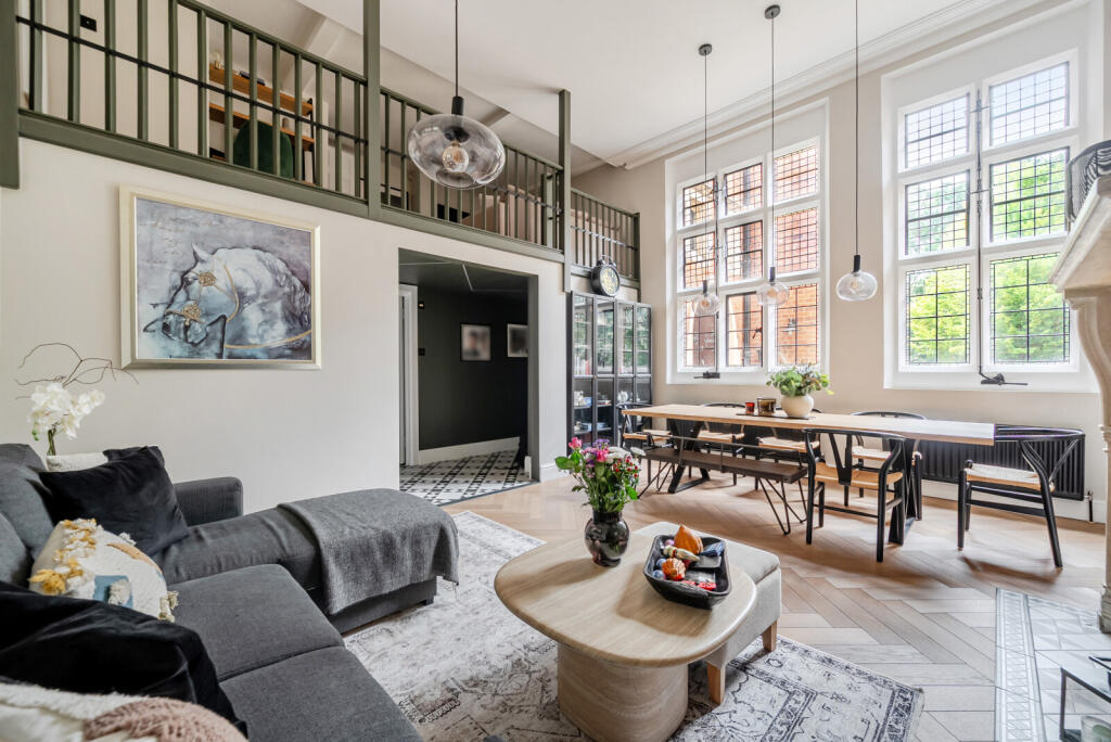 Apartment in Guildford - View 3