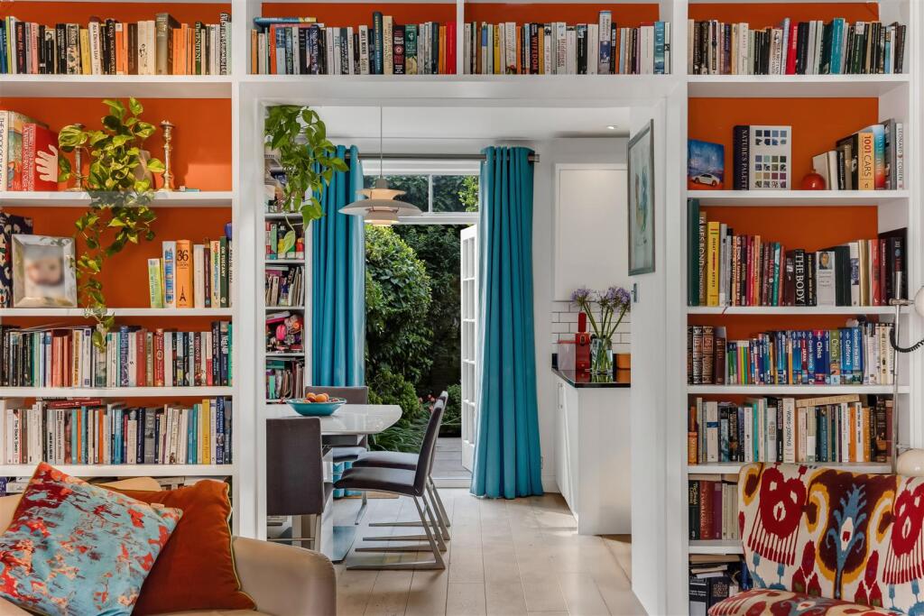 House in London, Swiss Cottage, South Hampstead - More