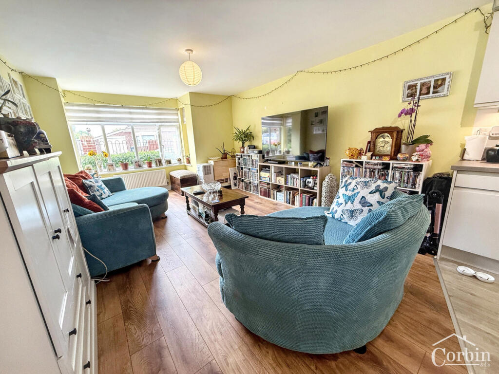 Apartment in Bournemouth - View 2