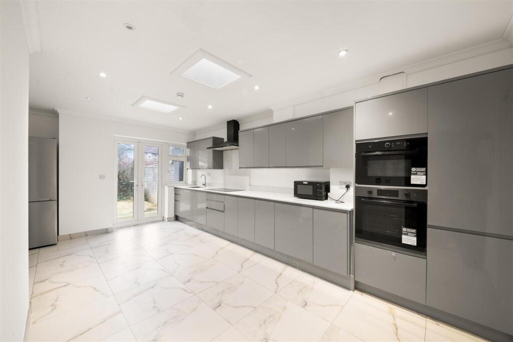 Main image of property: Shepiston Lane, Hayes
