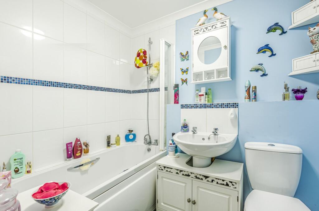 Apartment in Chichester, Selsey - More