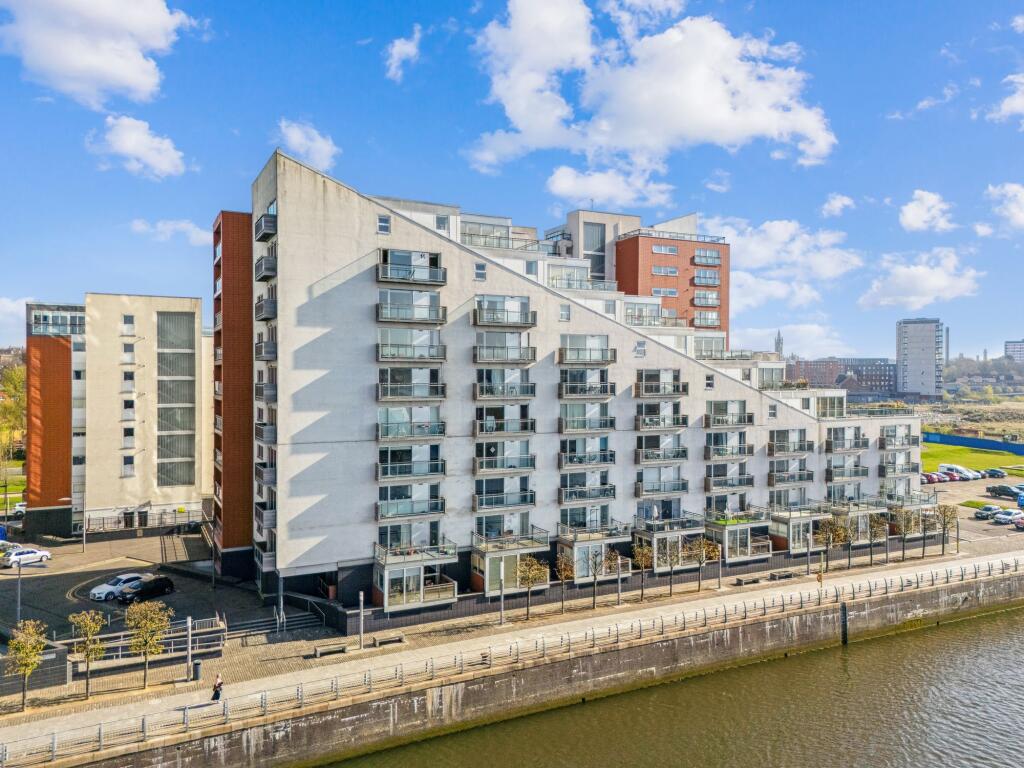 Main image of property: Meadowside Quay Walk, Flat 9/1, Penthouse, Glasgow Harbour, Glasgow, G11 6AX