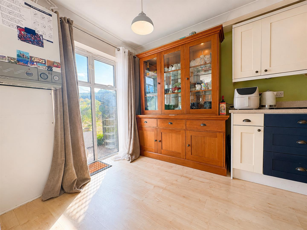 Apartment in Welwyn Hatfield, Mardleybury, Woolmer Green - More