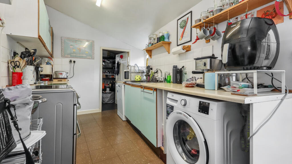 Additional image 8 of Benedict Street, Glastonbury, Somerset