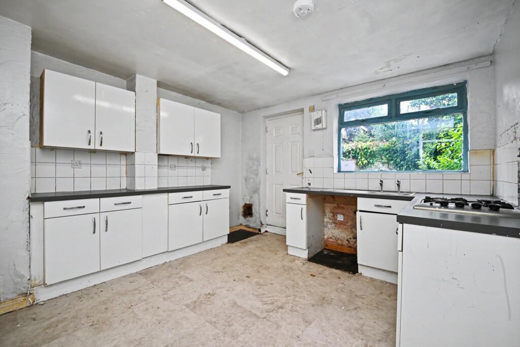 House in Walsall, The Flatts - View 4