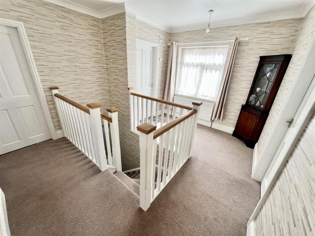 Additional image 10 of Heythrop Grove, Moseley, Birmingham