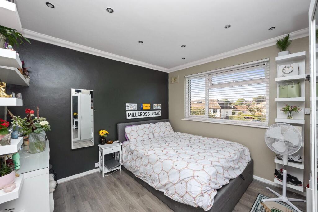 House in Brighton, Portslade Village - More