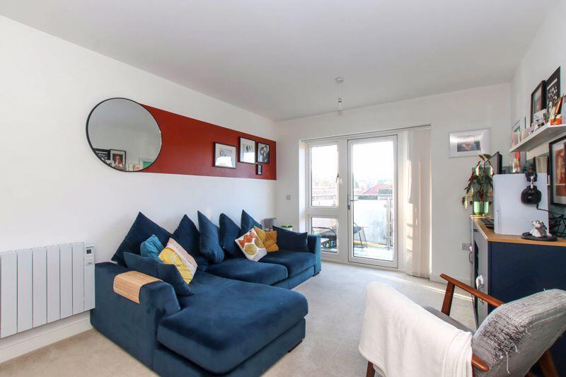 Apartment in Dacorum, Hertfordshire - View 3