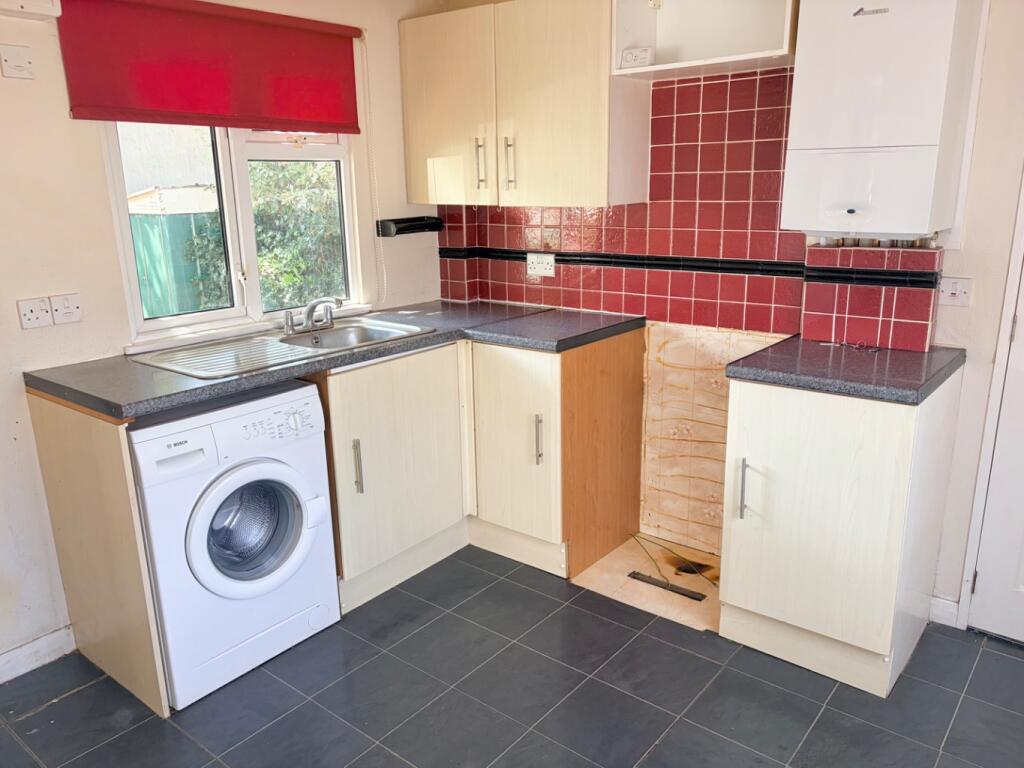 Dibden, Southampton, Hampshire, SO45 photo 4