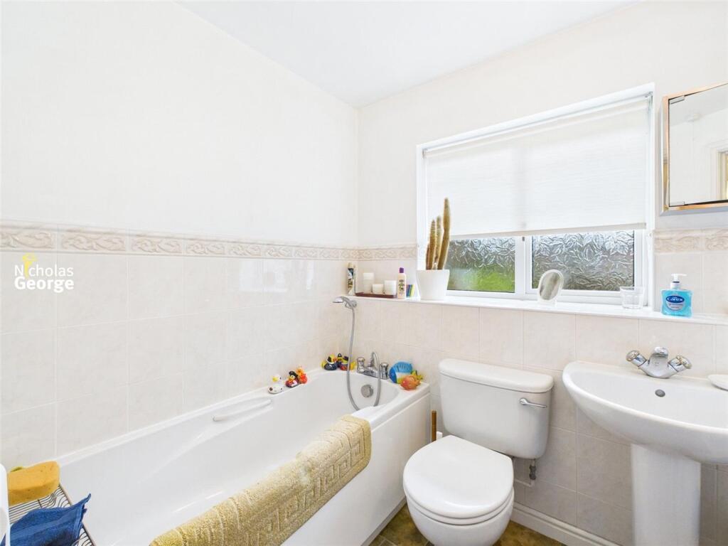 Additional image 20 of Foxes Meadow, Cotteridge, B30 1BQ