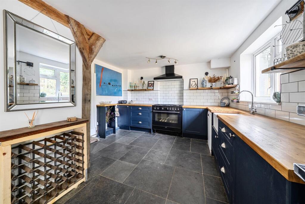 House in Exeter - View 5