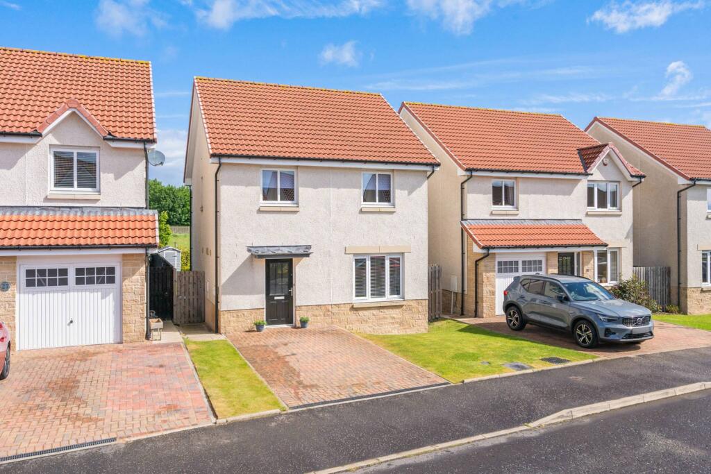 Main image of property: 29 Templar Crescent, Kirkliston, EH29 9GJ