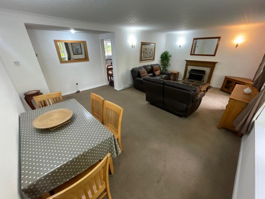 Apartment in Solihull, West Midlands - View 5