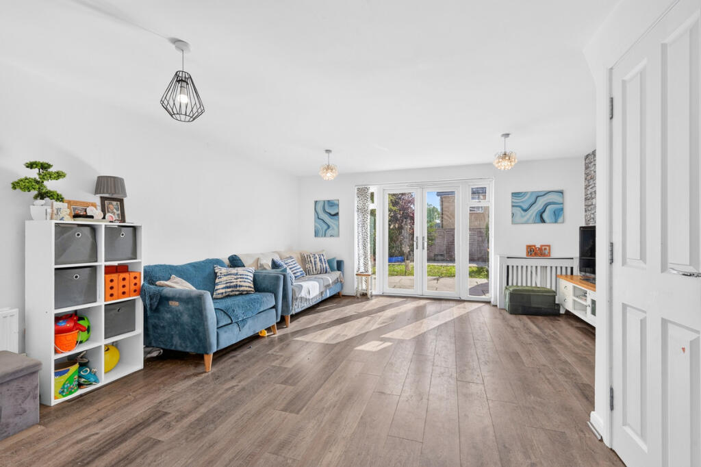 House in Castle Point, Essex - More