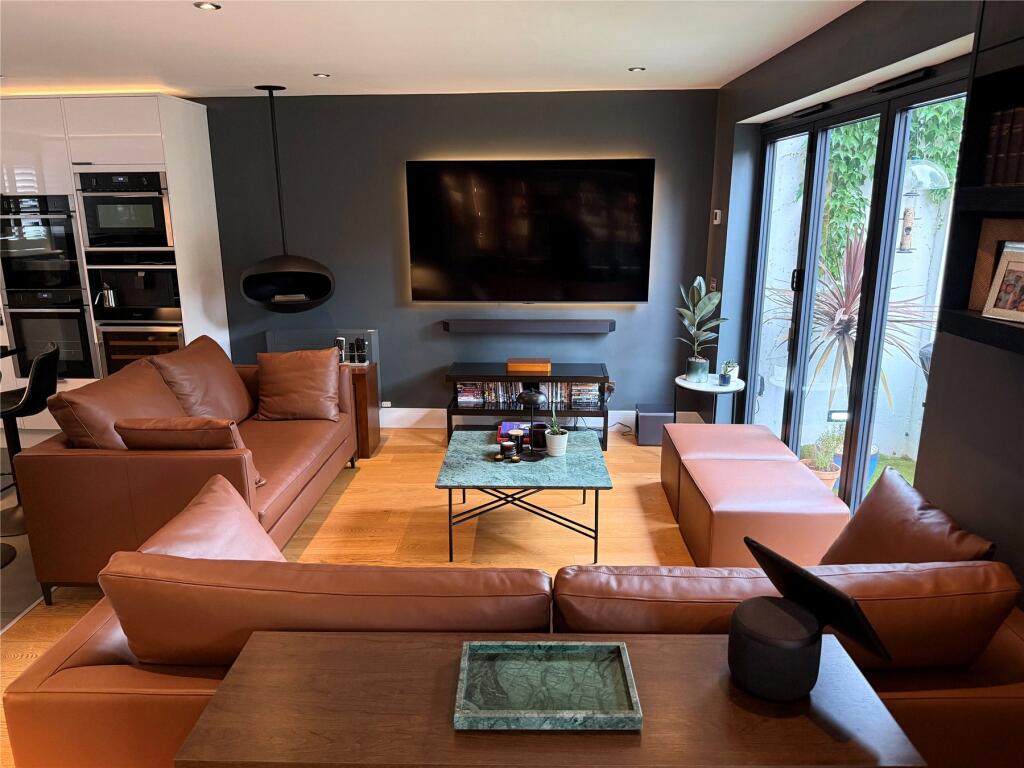 House in London, Stockwell Park, Stockwell - View 4