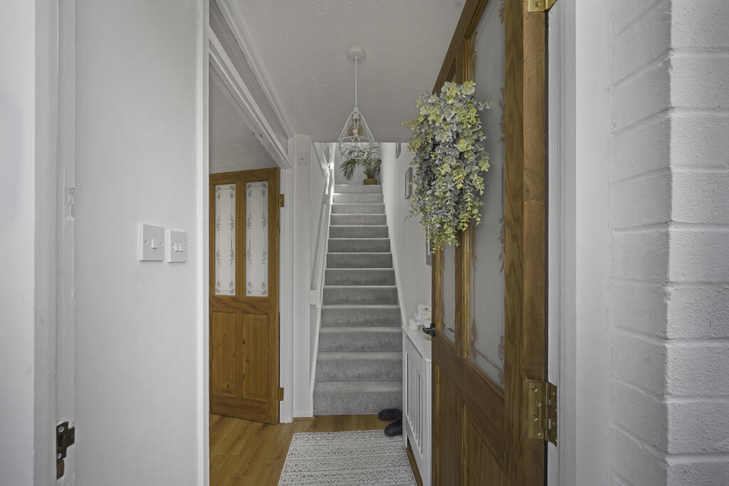 House in Cardiff, Thornhill - View 4