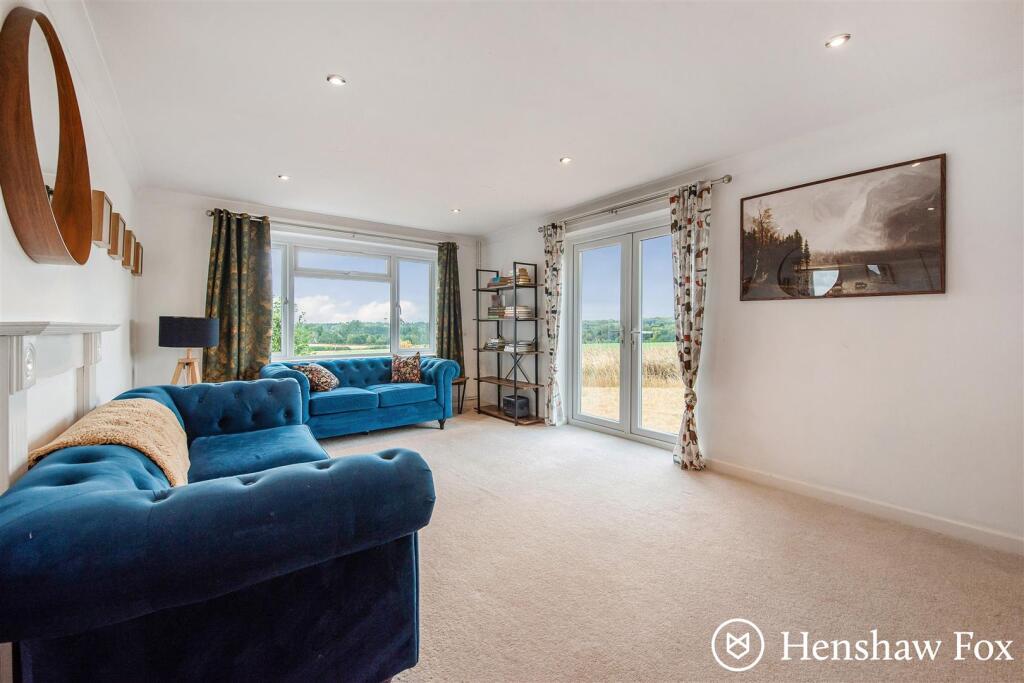 House in Southampton - View 5