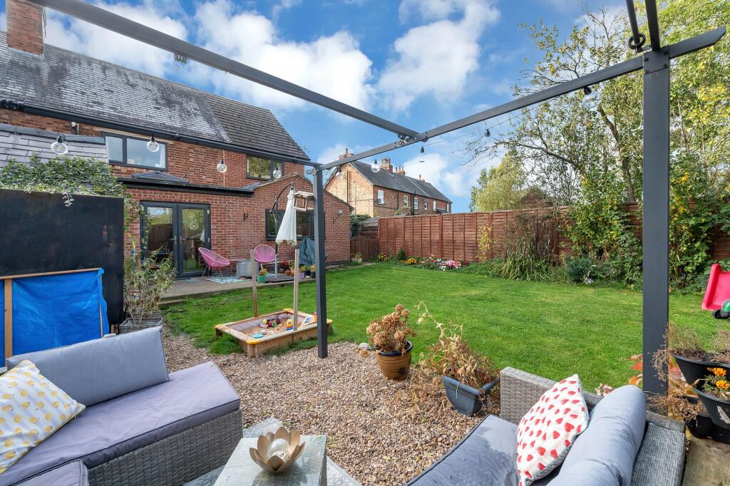 House in Leicester, Langham - View 4