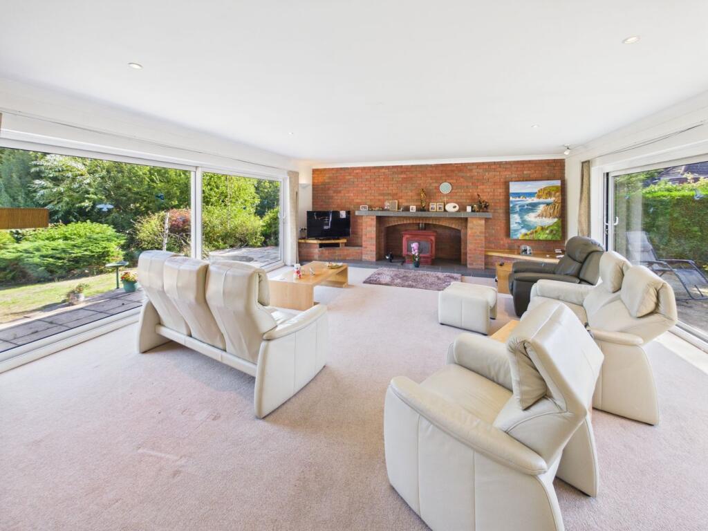House in Southampton, Netley Hill, Hedge End - View 5