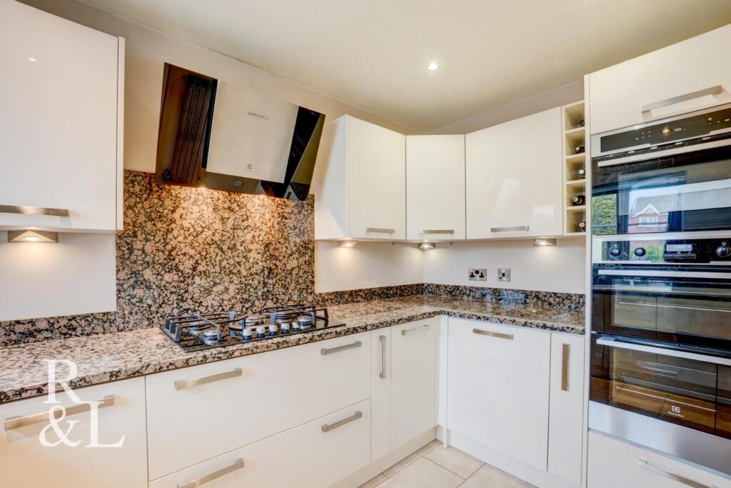 Home Farm Court, Castle Gresley, Swadlincote - View 4