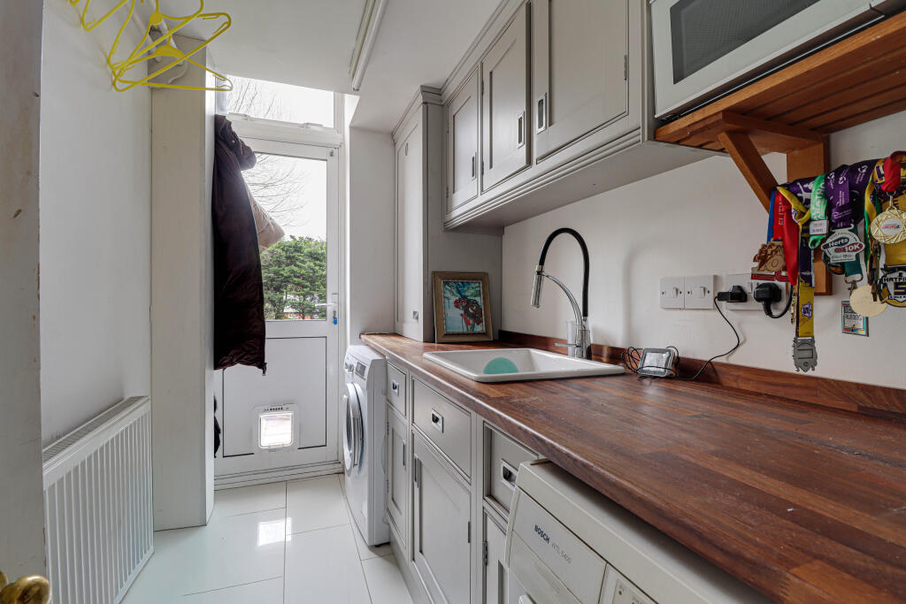 Additional image 8 of Salisbury Road, Harpenden, Hertfordshire, AL5