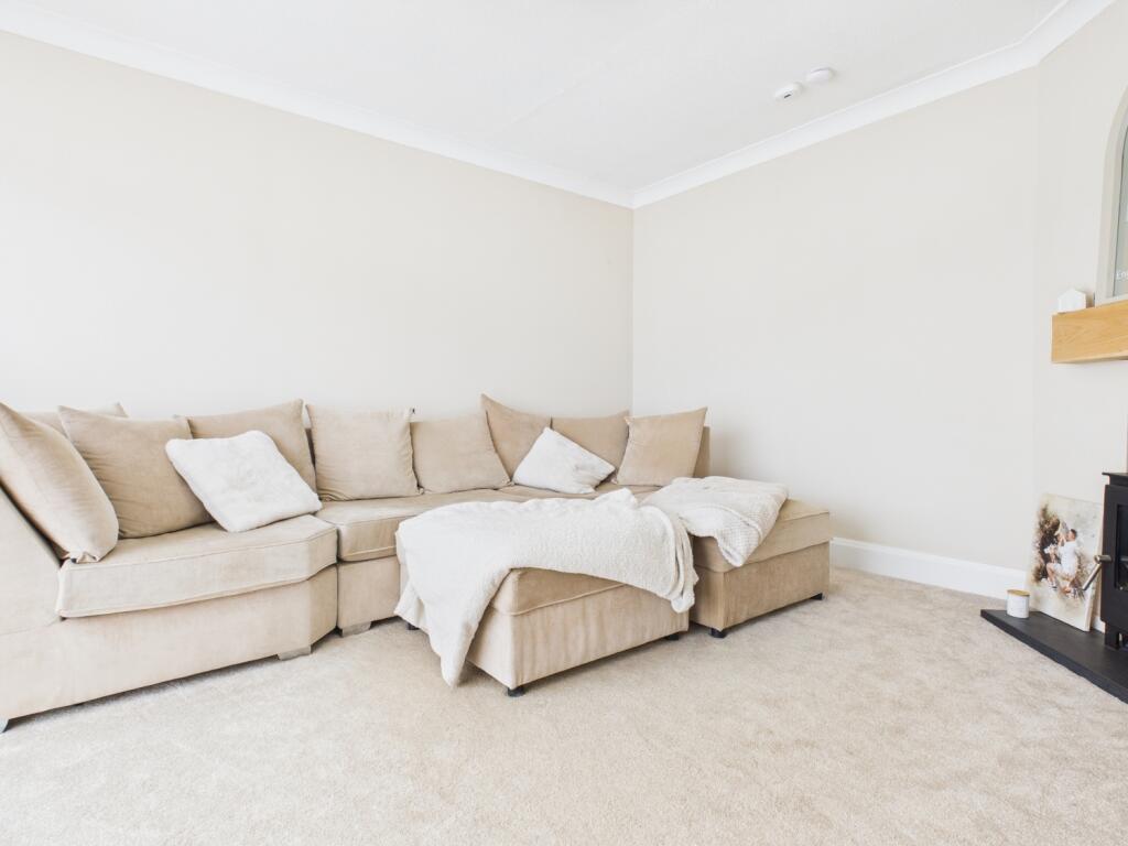 Alderley Drive, Bredbury, Stockport, SK6 2PN photo 4