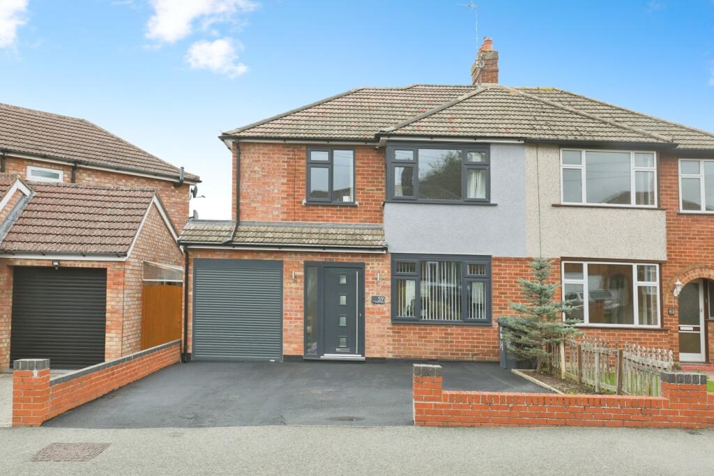 Main image of property: Franklin Road, Whitnash, Leamington Spa, Warwickshire, CV31