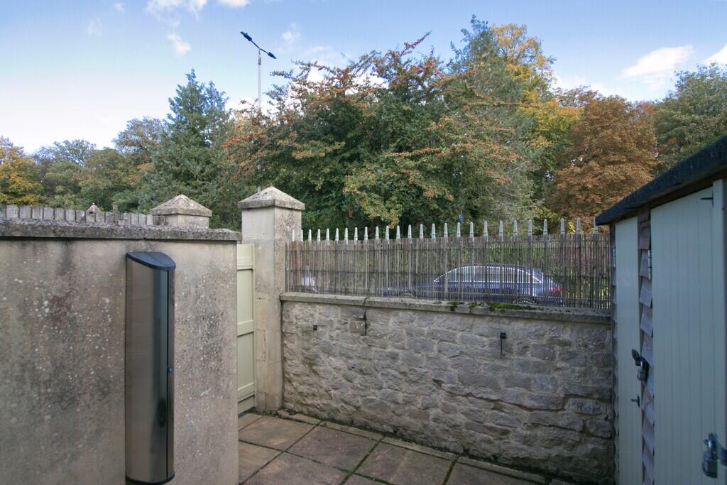 High Street, Corsham photo 3