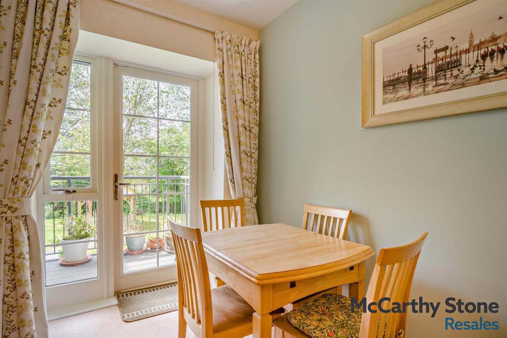 Apartment in Swainswick, Bath and North East Somerset - View 5