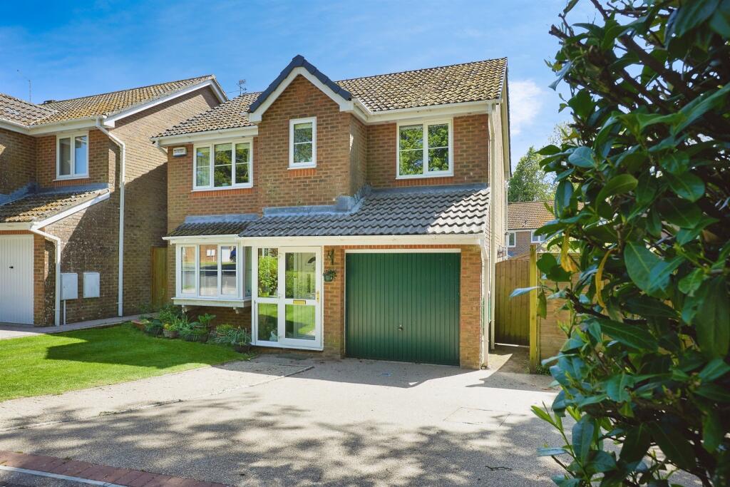 Main image of property: Linden Park, Shaftesbury