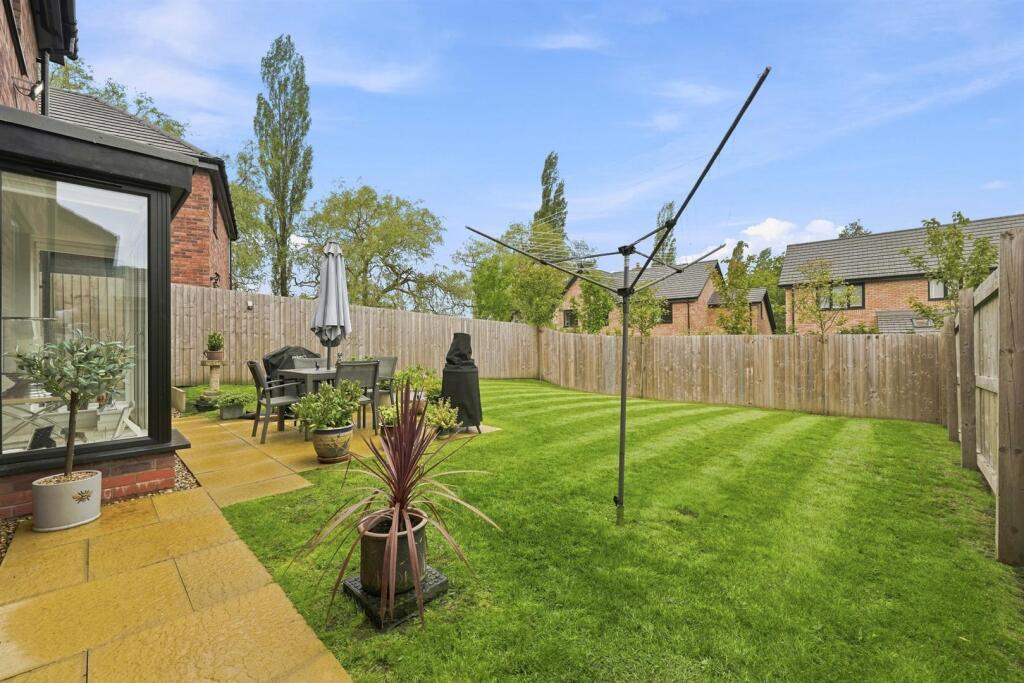 House in Langley, Lavender Fields, Sutton - View 4