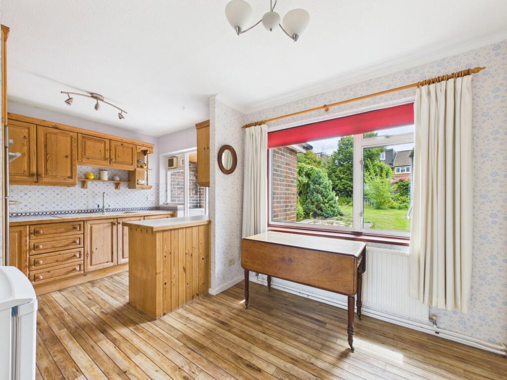 House in Horsham, Roffey, North Horsham - View 3