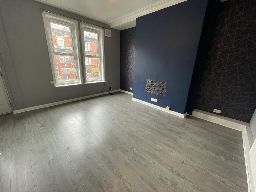 14 Arthington View, Leeds, West Yorkshire LS10 2ND photo 4
