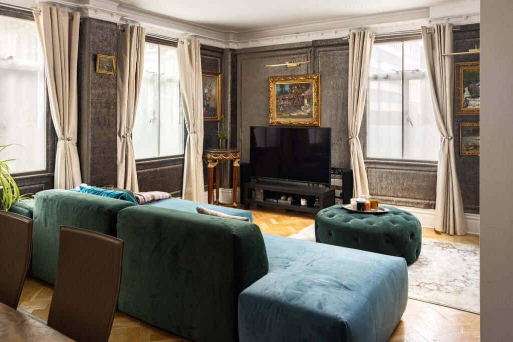 Apartment in London - View 3