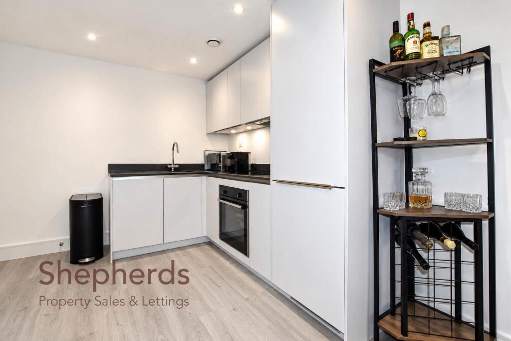 Apartment in Enfield - View 4