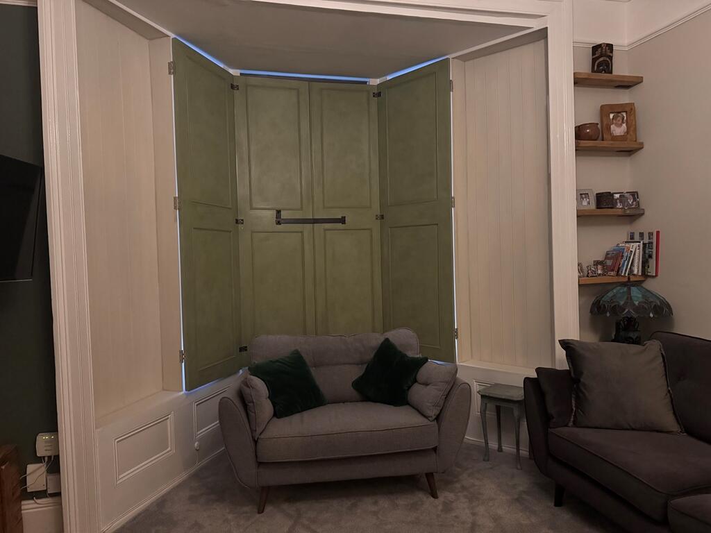 Beautifully Presented Victorian Ground Floor Flat with Private Courtyard photo 4