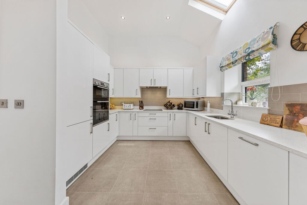 Bradley Lane, Burtonwood, WA5 photo 3