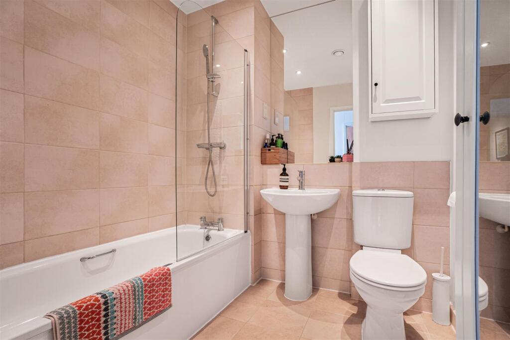 Apartment in London - View 4