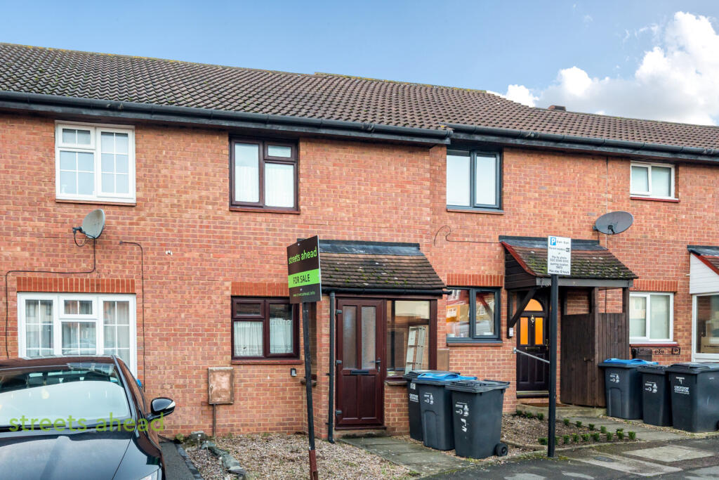 Main image of property: Furtherfield Close, Croydon, CR0