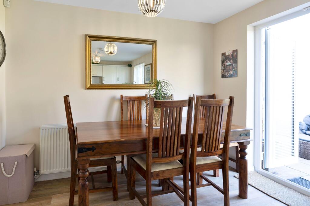Dirleton Court, Newarthill, Motherwell - View 6